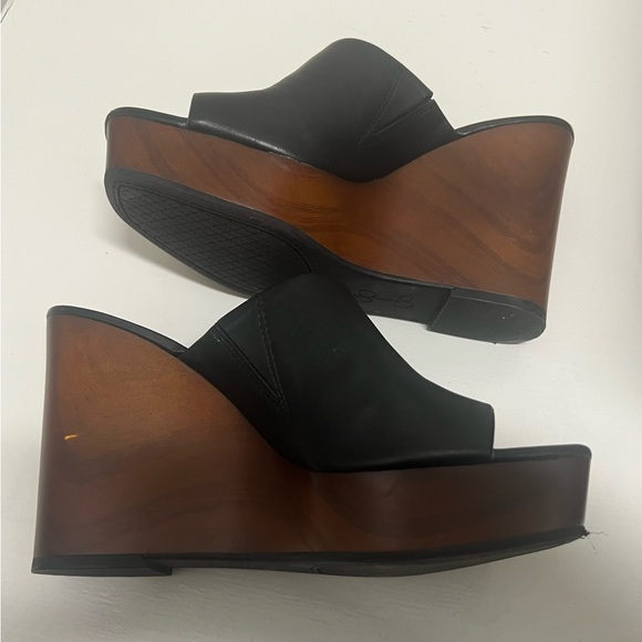 Jessica Simpson Women's Shantelle Slide Wood Heel Wedge - Picture 6 of 8